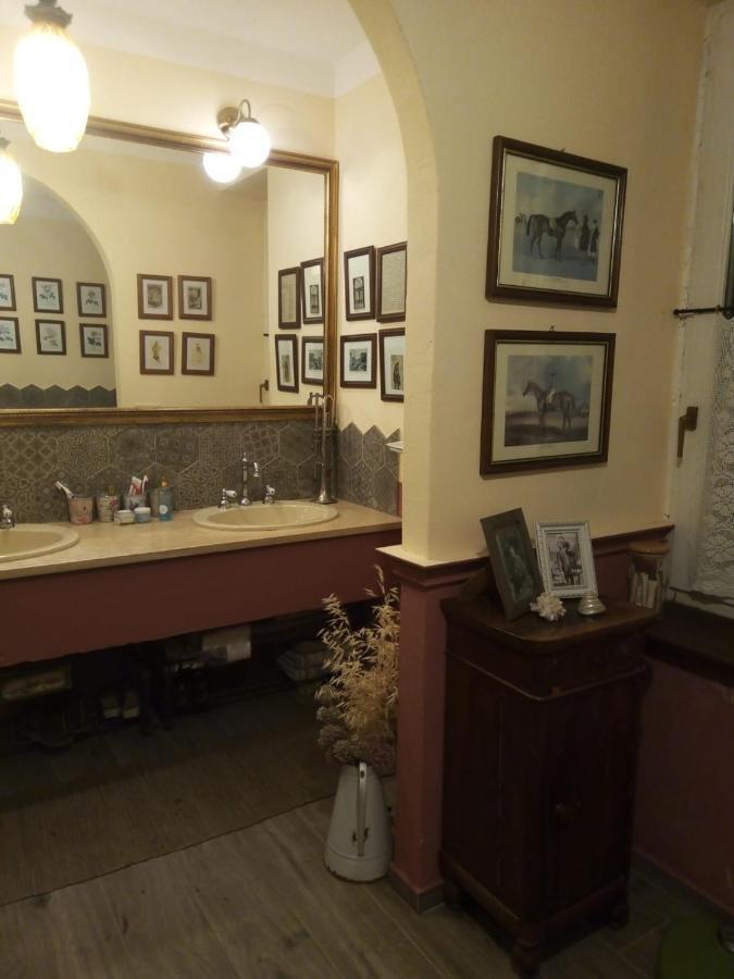 B&B La Gallinella Rossa バスキ エクステリア 写真